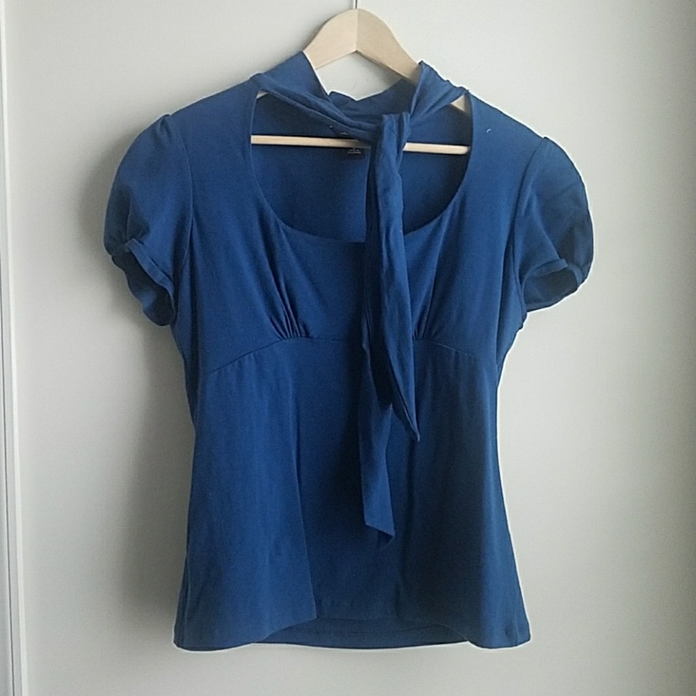 Victoria's Secret navy blue top w/tie around neck